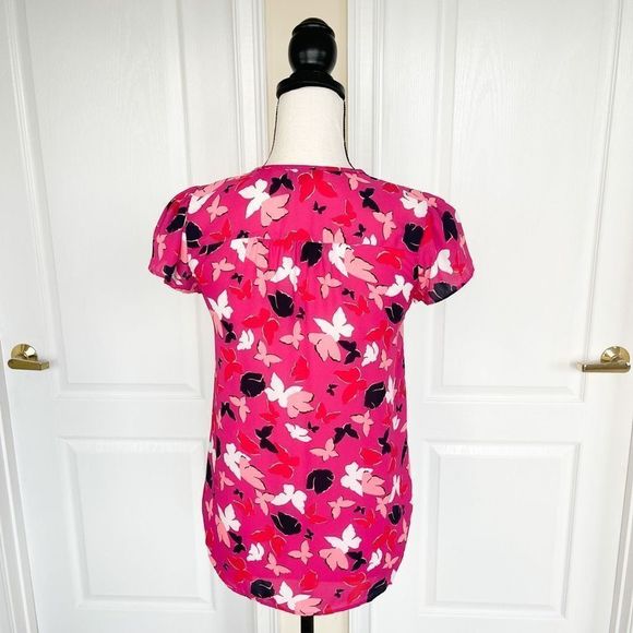 Ann Taylor Women's Pink Butterfly Button Up Short Sleeve Top Blouse Size XXSP - Picture 8 of 14